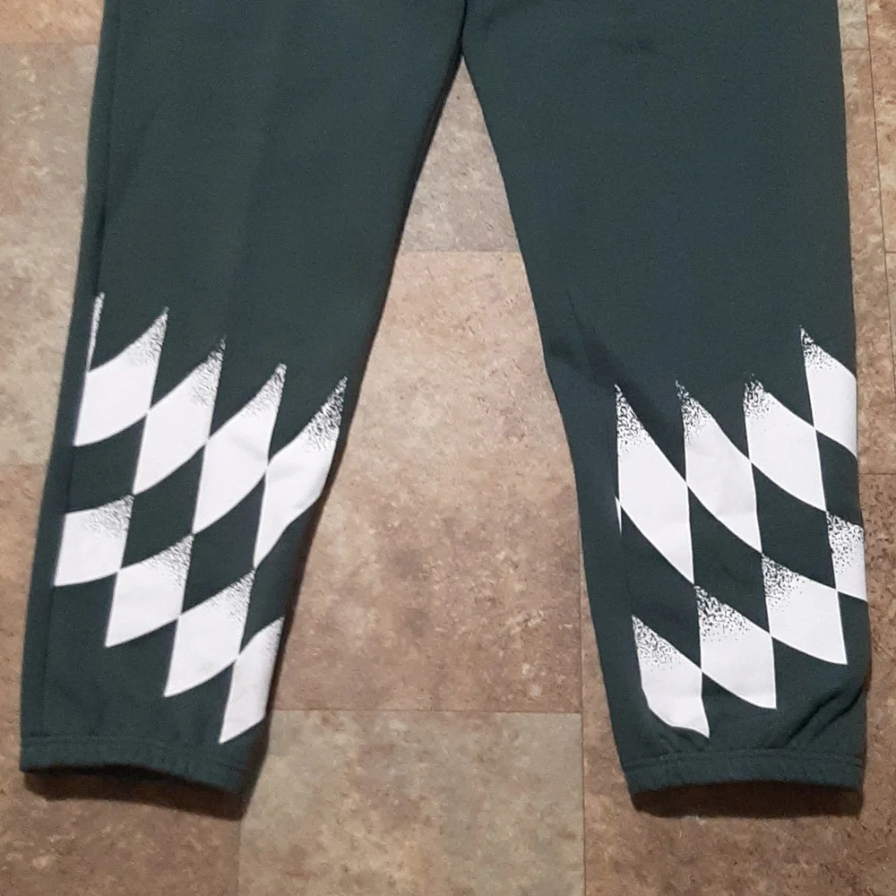 New. Men's Adidas Originals Rekive Graphic Joggers. Size Large. - Picture 3 of 9